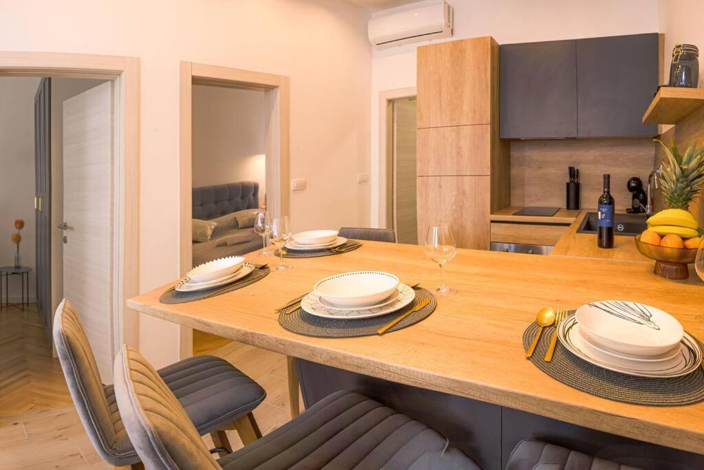 Luksuzni Apartman Ribica U Samom Centru Grada Split Exterior foto